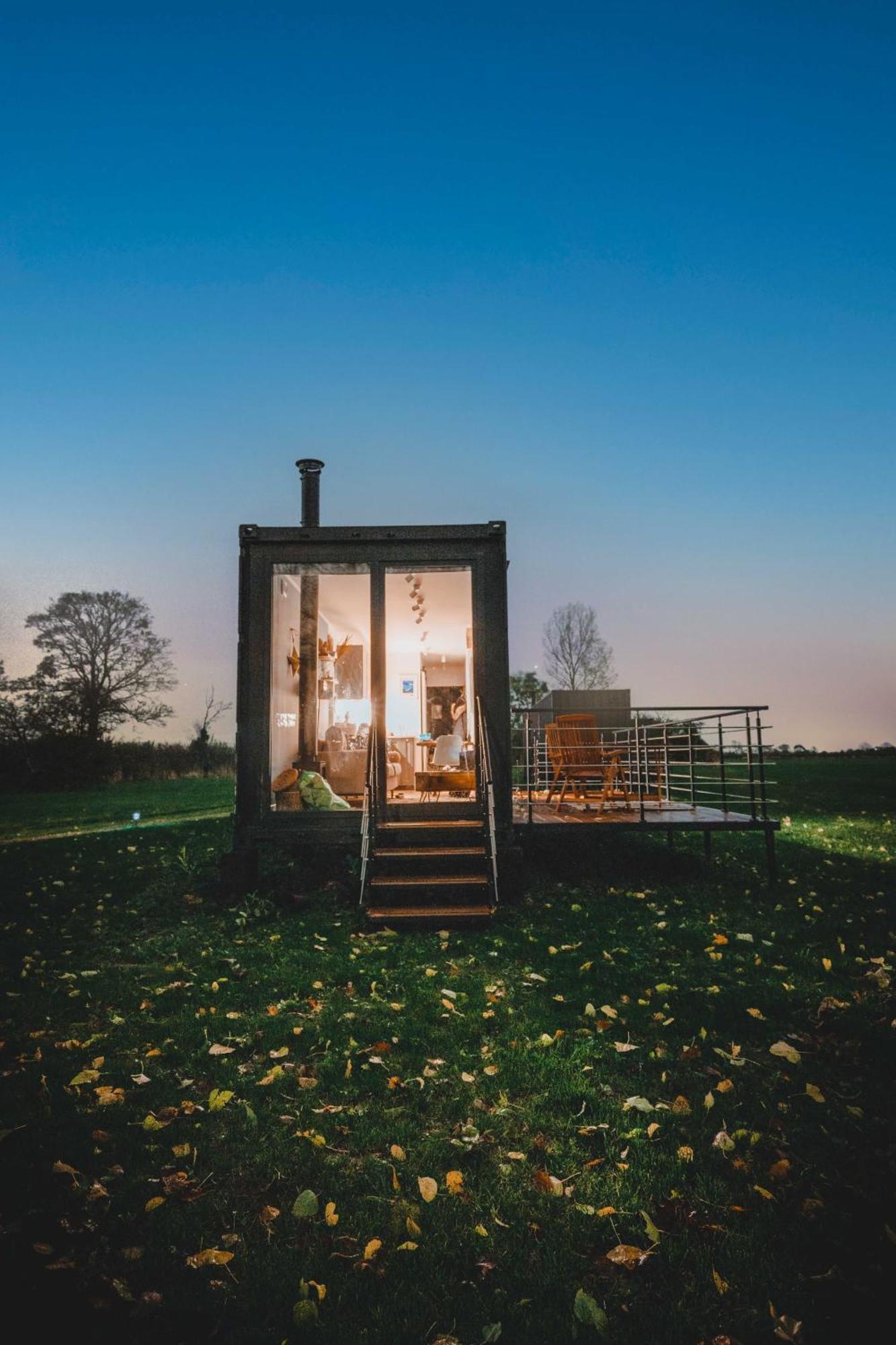 The Box Bnb Wilton  Exteriör bild